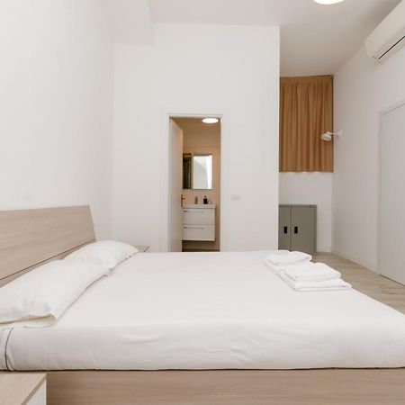 Vivimihome - Duomo Cioffi House Residence Milano Esterno foto